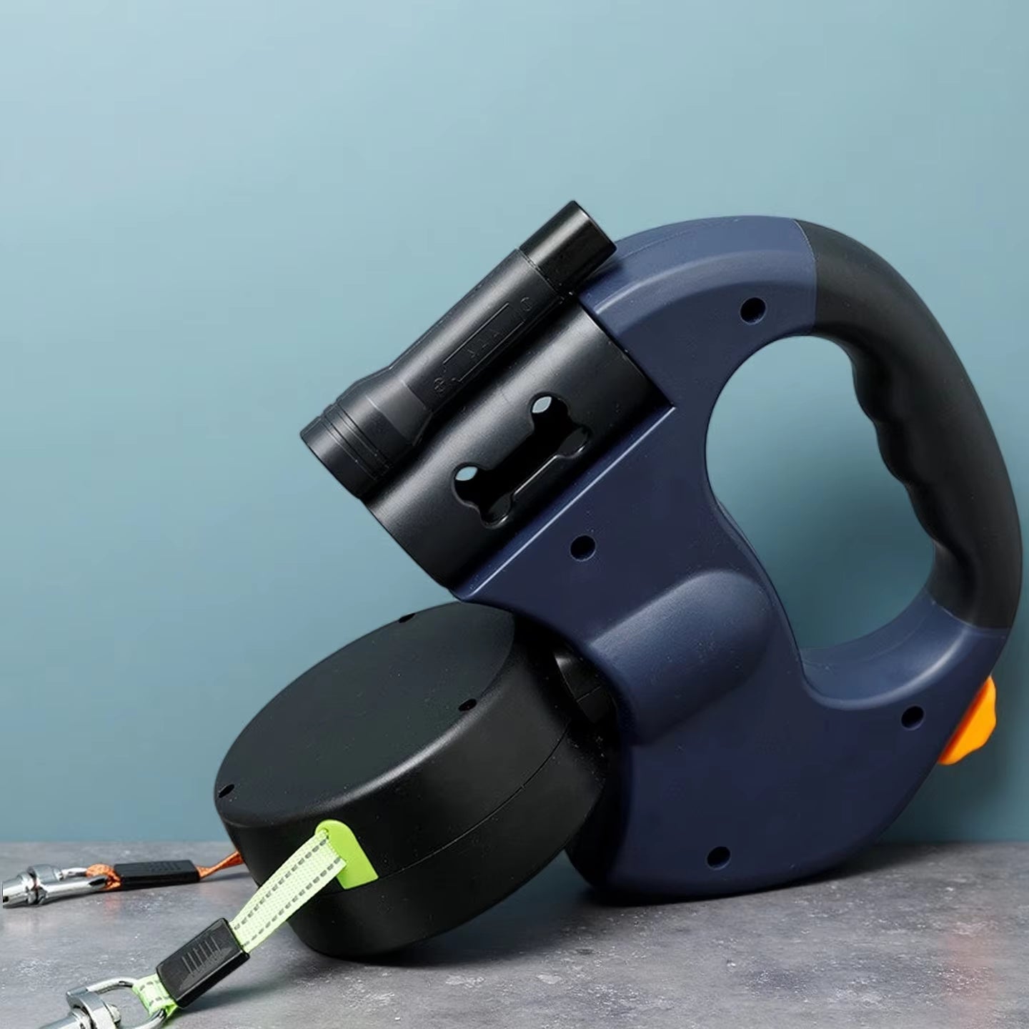 Retractable Dual Dog Leash with LED Light - No Tangle